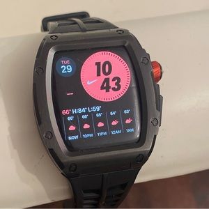 I-watch apple 44 mm series 4 for sale. With a custom wristband for men used